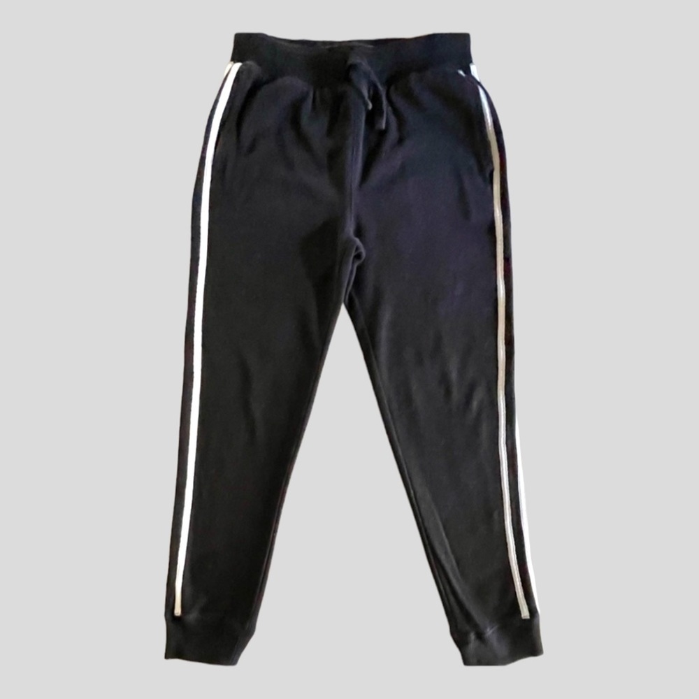 CHILDRENS PLACE, BOYS BLACK SWEAT PANTS WITH WHITE SIDE STRIPE. SIZE L(10/12).